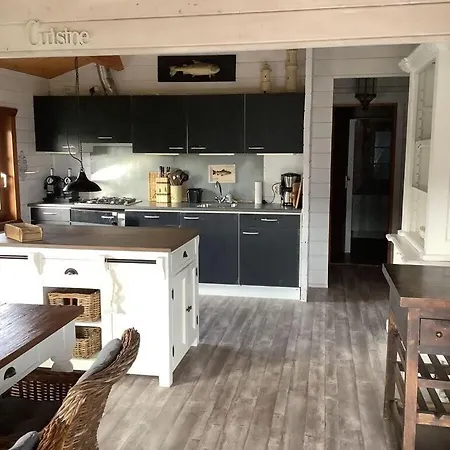 Holiday home Huijsmansverhuur Type Premium De Luxe